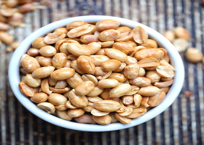 حبات الفول السوداني